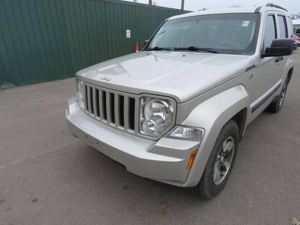 2008 JEEP LIBERTY SPORT;VERY LOW MILES;4X4 & LOADED;LIKE NEW TIRES !
