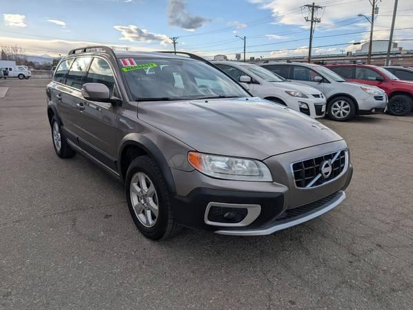 2011 Volvo XC70 32 ONE OWNER - CLEAN CARFAX - LOW MILES
