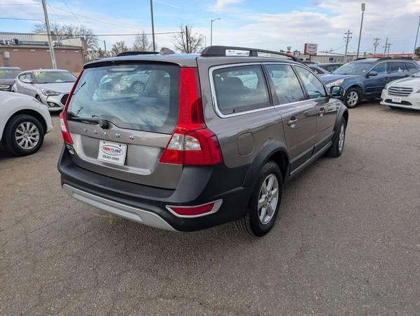 2011 Volvo XC70 32 ONE OWNER - CLEAN CARFAX - LOW MILES