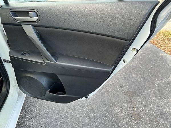 2012 Mazda MAZDA3 i Touring 4dr Sedan 6A