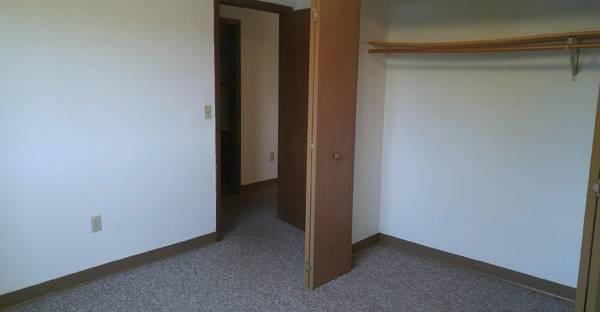 2bd 1ba, Balcony, Extra Storage Space