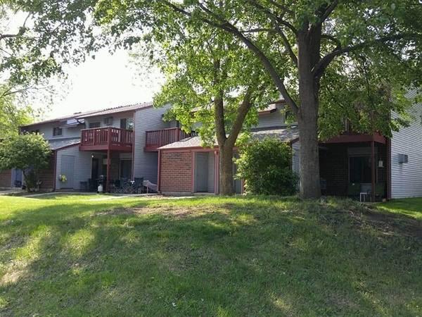 2bd 1ba, Balcony, Extra Storage Space