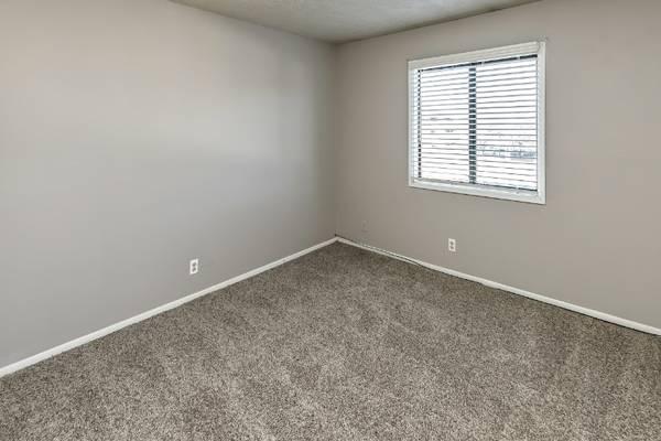 Large Closets, 1bd 1ba