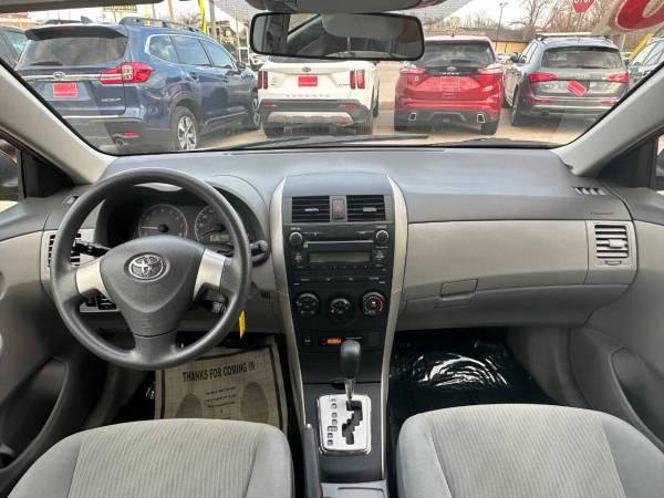 2010 Toyota Corolla LE 4dr Sedan 4A Sedan