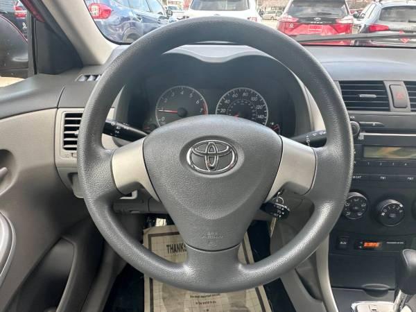 2010 Toyota Corolla LE 4dr Sedan 4A Sedan