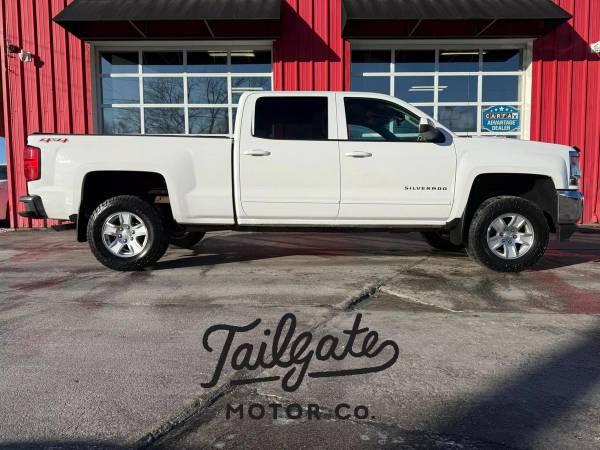 2016 Chevrolet Chevy Silverado 1500 Crew Cab LT Pickup 4D 6 1/2 ft OVER 400 truc