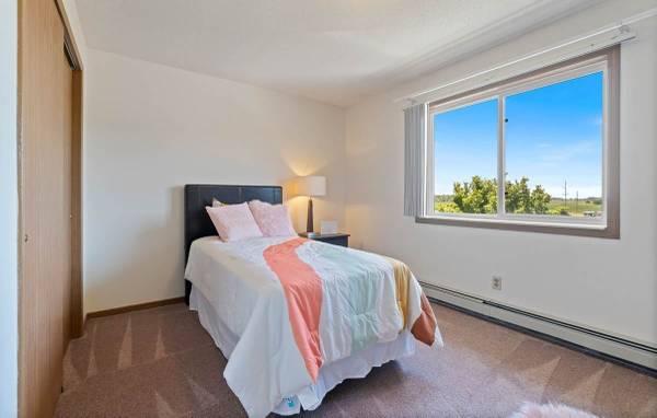 This 670 sq ft 1 bed, 1 bath is impressive!