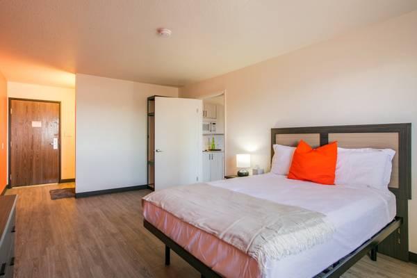 Flat Screen TVs, Studio, Albuquerque NM