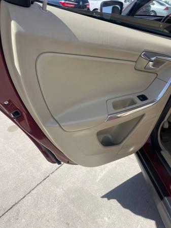 2013 Volvo XC60 T6 suv RED